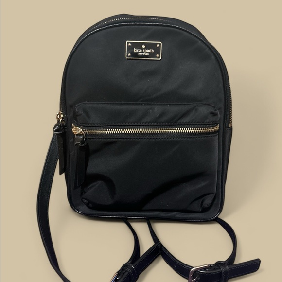 Small Kate Spade ♠️ Backpack - Picture 2 of 6